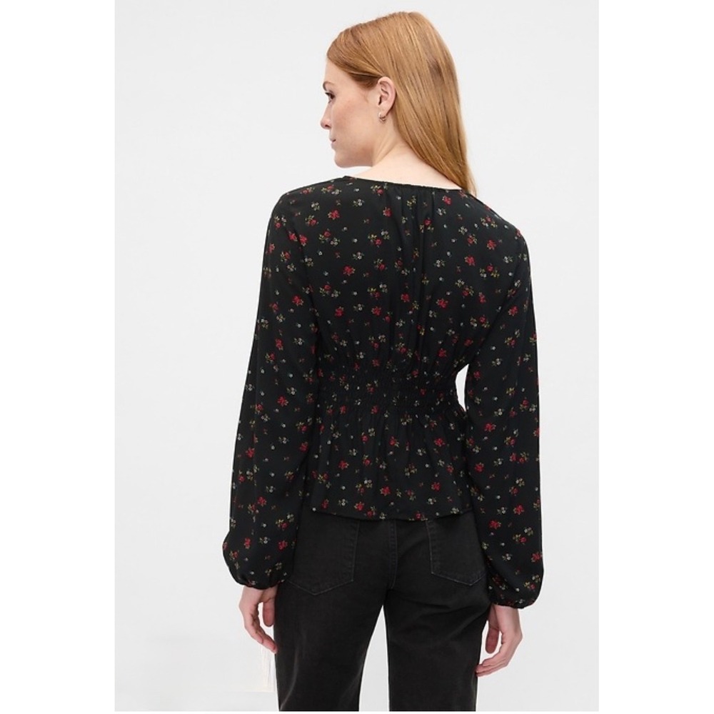 Gap Women Black Floral Smocked Waist‎ V-Neck Peplum Blouse Large NWT